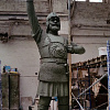 В Смоленске начали отливку фигур для памятника на площади Победы