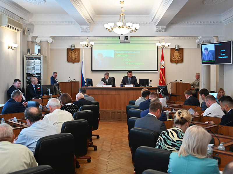 На 10-й сессии Смоленской облдумы депутаты приняли более 20 региональных законов