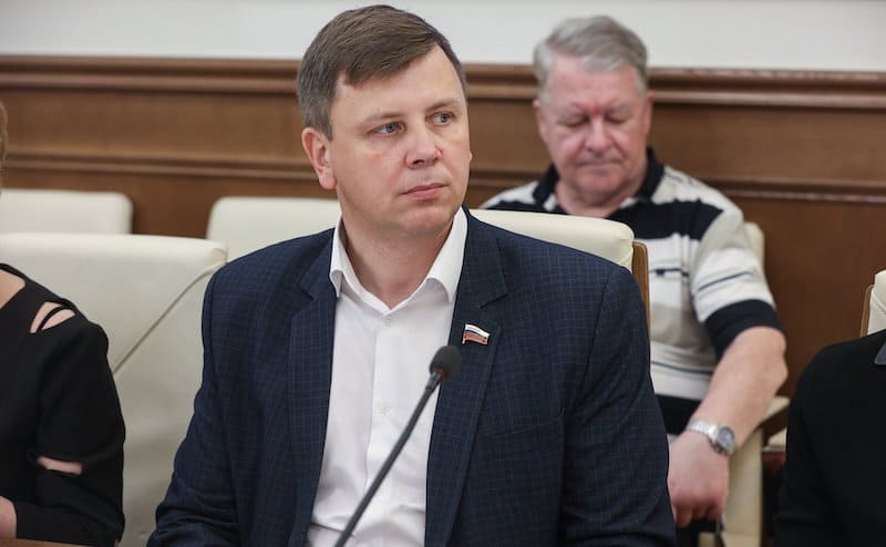 Сенатор из Смоленска: "Минкульт начнет финансировать больше фильмов о Донбассе и СВО"