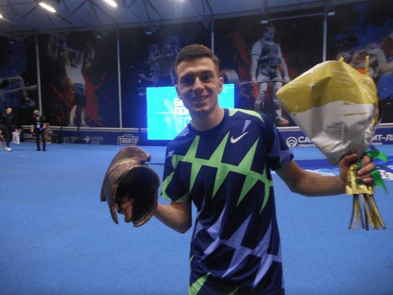 Смоленский легкоатлет Илья Иванюк стал лидером мирового сезона в олимпийской дисциплине