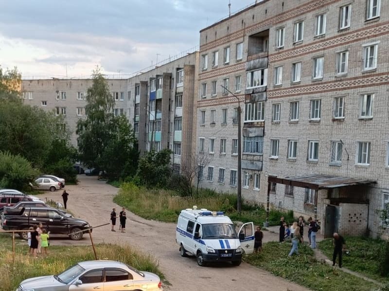 В Смоленской области ребенок выпал из окна 5 этажа