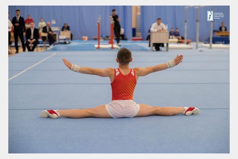 Смоленский гимнаст занял третье место в спартакиаде учащихся России