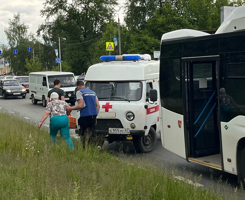 Появились подробности жуткой аварии с автобусом в Смоленске