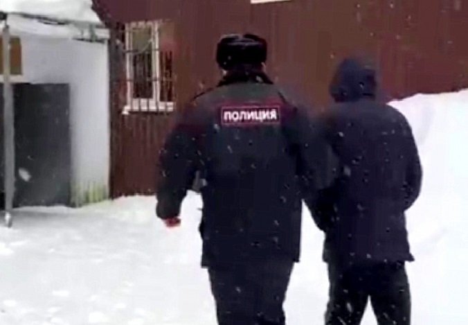В Смоленске поймали подростков, фасовавших и распространявших наркотики