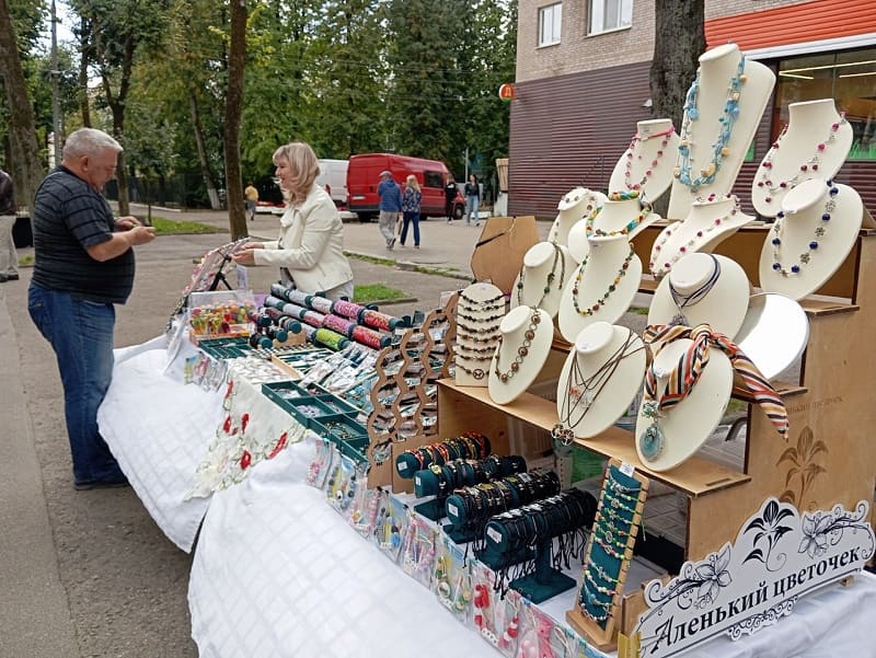 В центре Смоленска развернулась выставка-ярмарка «Город мастеров»