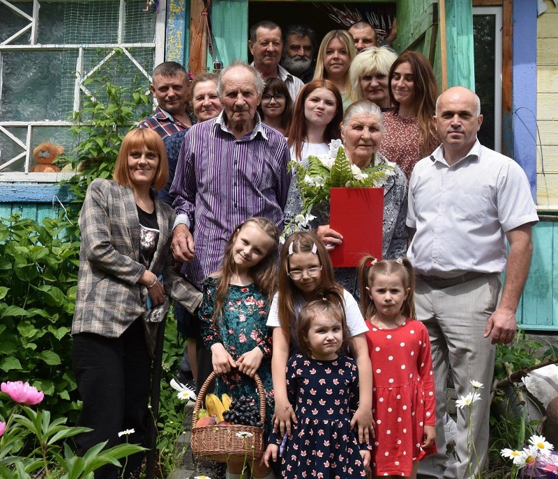 Семейная пара из Смоленской области отпраздновала «железную» свадьбу