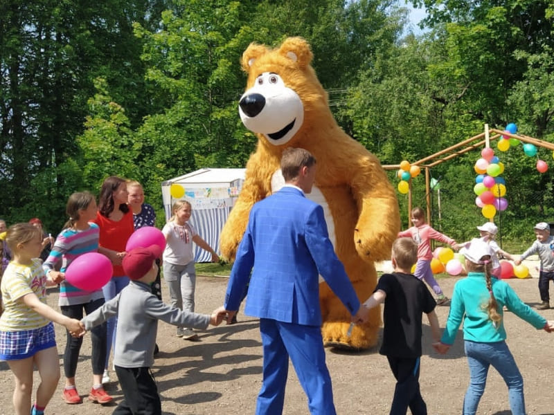 Как «Единая Россия» помогла организовать праздники для детей Смоленской области