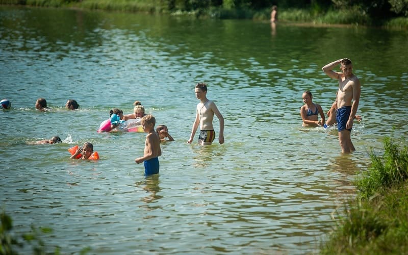 Пробы из водоемов на девяти пляжах Смоленской области не соответствуют гигиеническим нормативам