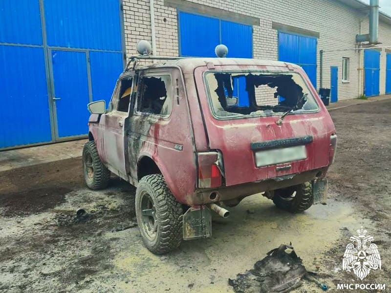 В Смоленске в пожаре пострадал автослесарь 