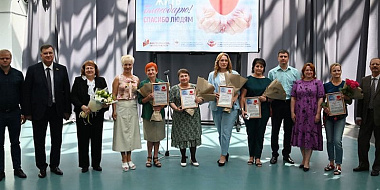 В Смоленске наградили врачей-участников региональной акции «За счастье жить благодарю!»